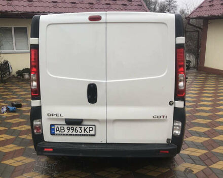 Белый Опель Виваро, объемом двигателя 2 л и пробегом 440 тыс. км за 12000 $, фото 4 на Automoto.ua