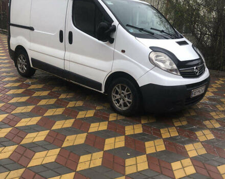 Белый Опель Виваро, объемом двигателя 2 л и пробегом 440 тыс. км за 12000 $, фото 1 на Automoto.ua