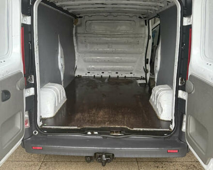 Белый Опель Виваро, объемом двигателя 2 л и пробегом 239 тыс. км за 12200 $, фото 7 на Automoto.ua