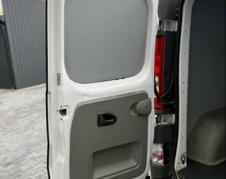 Білий Опель Віваро, об'ємом двигуна 2 л та пробігом 322 тис. км за 11200 $, фото 20 на Automoto.ua