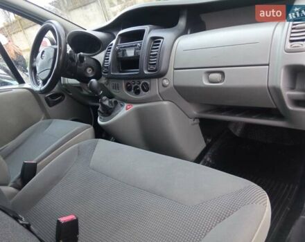 Білий Опель Віваро, об'ємом двигуна 2 л та пробігом 247 тис. км за 9500 $, фото 9 на Automoto.ua