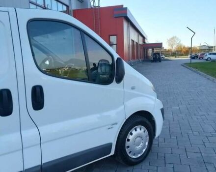 Белый Опель Виваро, объемом двигателя 2 л и пробегом 312 тыс. км за 10700 $, фото 2 на Automoto.ua