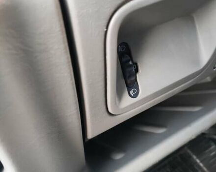 Белый Опель Виваро, объемом двигателя 2 л и пробегом 312 тыс. км за 10700 $, фото 32 на Automoto.ua