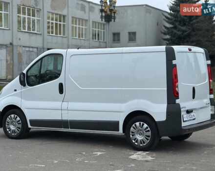 Белый Опель Виваро, объемом двигателя 2 л и пробегом 186 тыс. км за 11777 $, фото 12 на Automoto.ua