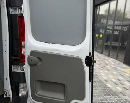 Білий Опель Віваро, об'ємом двигуна 2 л та пробігом 322 тис. км за 11200 $, фото 19 на Automoto.ua