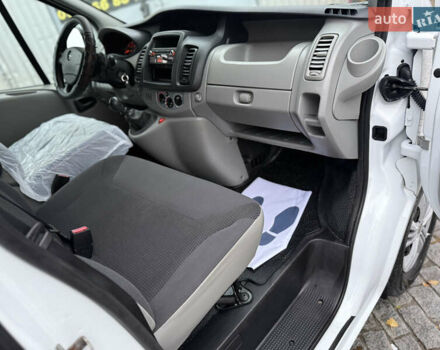 Белый Опель Виваро, объемом двигателя 2 л и пробегом 239 тыс. км за 12200 $, фото 10 на Automoto.ua