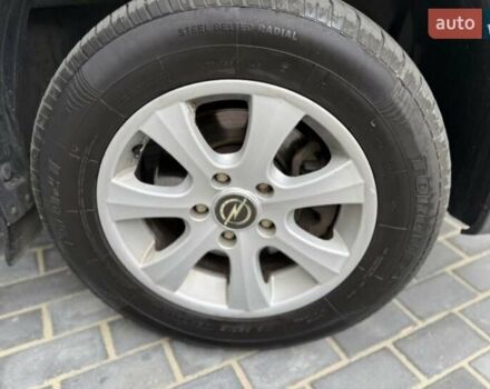 Білий Опель Віваро, об'ємом двигуна 2 л та пробігом 322 тис. км за 11200 $, фото 26 на Automoto.ua