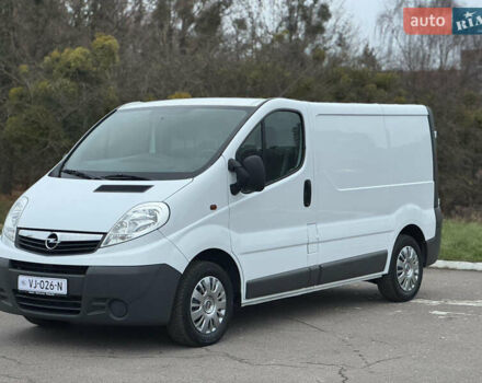 Белый Опель Виваро, объемом двигателя 2 л и пробегом 186 тыс. км за 11777 $, фото 9 на Automoto.ua