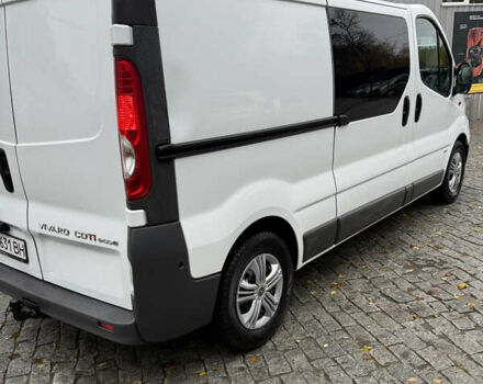 Белый Опель Виваро, объемом двигателя 2 л и пробегом 239 тыс. км за 12200 $, фото 4 на Automoto.ua