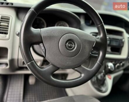 Білий Опель Віваро, об'ємом двигуна 2 л та пробігом 322 тис. км за 11200 $, фото 15 на Automoto.ua