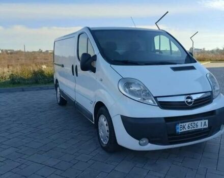 Белый Опель Виваро, объемом двигателя 2 л и пробегом 312 тыс. км за 10700 $, фото 5 на Automoto.ua