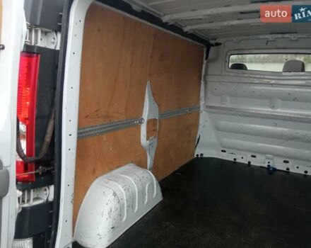 Білий Опель Віваро, об'ємом двигуна 2 л та пробігом 247 тис. км за 9500 $, фото 22 на Automoto.ua