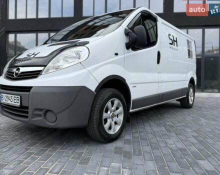 Білий Опель Віваро, об'ємом двигуна 2 л та пробігом 322 тис. км за 11200 $, фото 2 на Automoto.ua