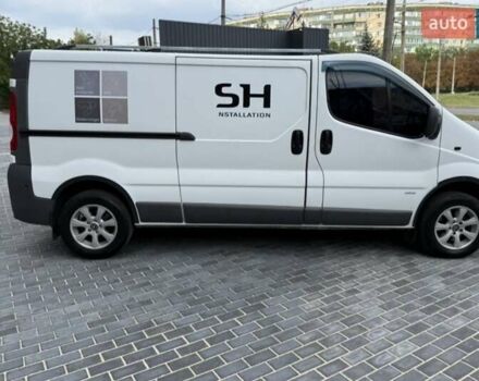 Білий Опель Віваро, об'ємом двигуна 2 л та пробігом 322 тис. км за 11200 $, фото 12 на Automoto.ua