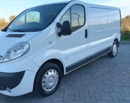 Белый Опель Виваро, объемом двигателя 2 л и пробегом 312 тыс. км за 10700 $, фото 3 на Automoto.ua