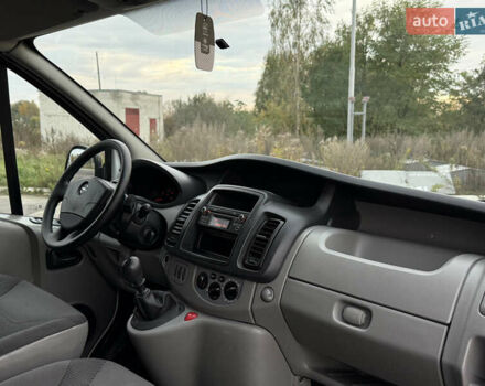 Опель Віваро 2014 у Радивилове на Automoto.ua Білий Опель Віваро, об'ємом двигуна 2 л та пробігом 222 тис. км за 11000 $, фото 23 на Automoto.ua