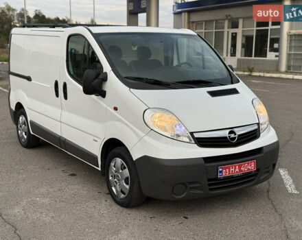 Опель Віваро 2014 у Радивилове на Automoto.ua Білий Опель Віваро, об'ємом двигуна 2 л та пробігом 222 тис. км за 11000 $, фото 3 на Automoto.ua