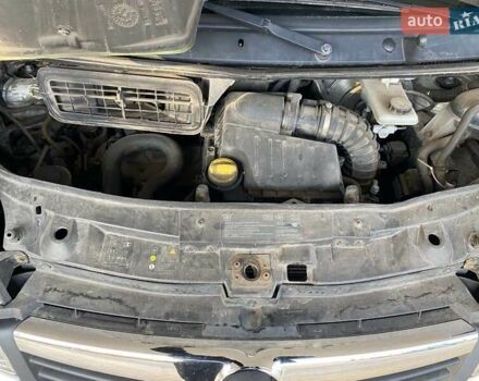 Опель Виваро 2014 в Николаеве на Automoto.ua Белый Опель Виваро, объемом двигателя 2 л и пробегом 255 тыс. км за 10900 $, фото 32 на Automoto.ua