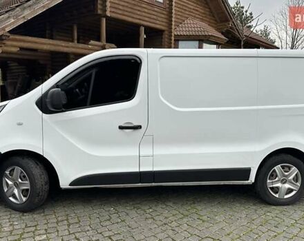 Белый Опель Виваро, объемом двигателя 1.6 л и пробегом 260 тыс. км за 10900 $, фото 3 на Automoto.ua