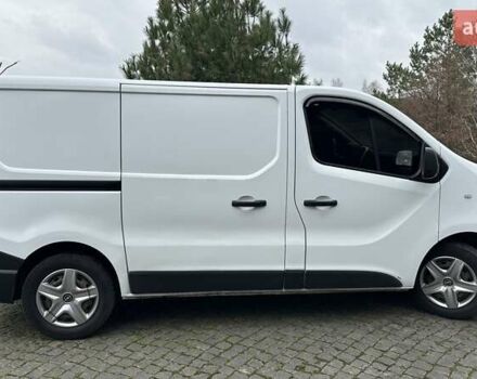 Белый Опель Виваро, объемом двигателя 1.6 л и пробегом 260 тыс. км за 10900 $, фото 5 на Automoto.ua