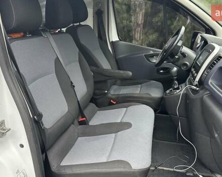 Белый Опель Виваро, объемом двигателя 1.6 л и пробегом 260 тыс. км за 10900 $, фото 14 на Automoto.ua