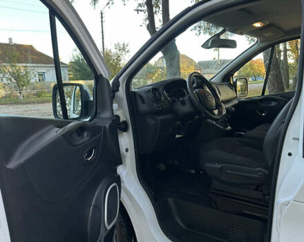 Белый Опель Виваро, объемом двигателя 1.6 л и пробегом 155 тыс. км за 15200 $, фото 12 на Automoto.ua