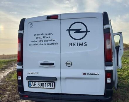 Белый Опель Виваро, объемом двигателя 1.6 л и пробегом 250 тыс. км за 12500 $, фото 8 на Automoto.ua