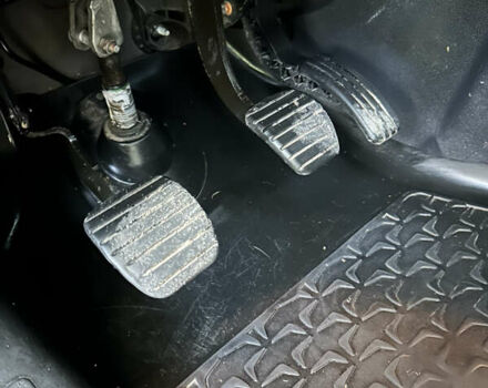 Белый Опель Виваро, объемом двигателя 1.6 л и пробегом 155 тыс. км за 15200 $, фото 22 на Automoto.ua