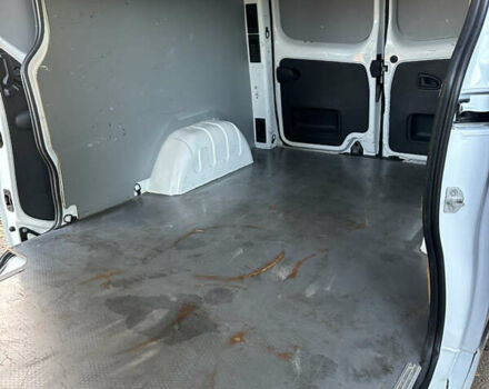 Белый Опель Виваро, объемом двигателя 1.6 л и пробегом 155 тыс. км за 15200 $, фото 18 на Automoto.ua