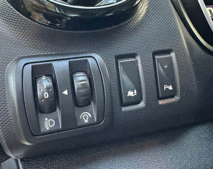 Белый Опель Виваро, объемом двигателя 1.6 л и пробегом 155 тыс. км за 15200 $, фото 26 на Automoto.ua