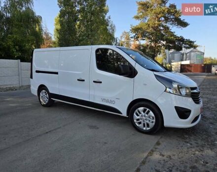 Білий Опель Віваро, об'ємом двигуна 1.6 л та пробігом 245 тис. км за 14800 $, фото 2 на Automoto.ua