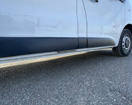 Белый Опель Виваро, объемом двигателя 1.6 л и пробегом 268 тыс. км за 9700 $, фото 4 на Automoto.ua