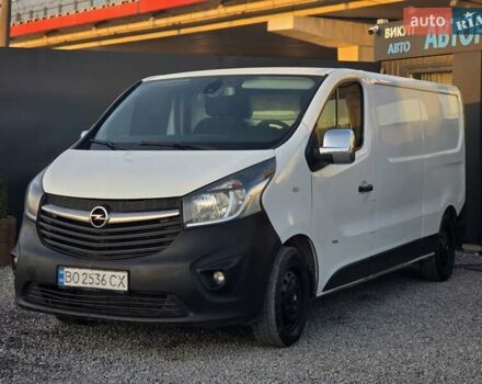 Белый Опель Виваро, объемом двигателя 1.6 л и пробегом 198 тыс. км за 10999 $, фото 2 на Automoto.ua