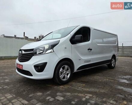 Білий Опель Віваро, об'ємом двигуна 1.6 л та пробігом 245 тис. км за 14500 $, фото 1 на Automoto.ua