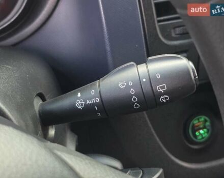 Білий Опель Віваро, об'ємом двигуна 1.6 л та пробігом 199 тис. км за 10999 $, фото 28 на Automoto.ua