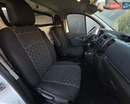 Белый Опель Виваро, объемом двигателя 1.6 л и пробегом 198 тыс. км за 10999 $, фото 19 на Automoto.ua