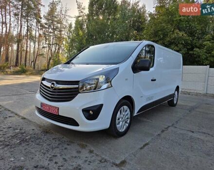 Білий Опель Віваро, об'ємом двигуна 1.6 л та пробігом 245 тис. км за 14800 $, фото 4 на Automoto.ua
