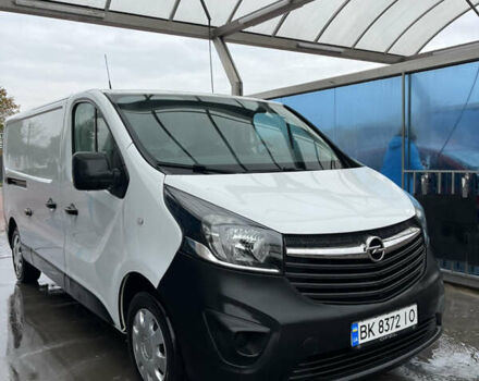 Белый Опель Виваро, объемом двигателя 1.6 л и пробегом 174 тыс. км за 12900 $, фото 1 на Automoto.ua