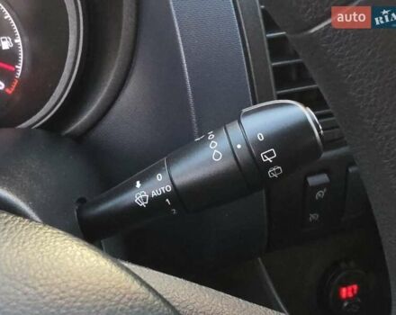 Белый Опель Виваро, объемом двигателя 1.6 л и пробегом 198 тыс. км за 10999 $, фото 24 на Automoto.ua