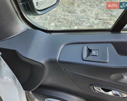 Білий Опель Віваро, об'ємом двигуна 1.6 л та пробігом 245 тис. км за 14800 $, фото 34 на Automoto.ua