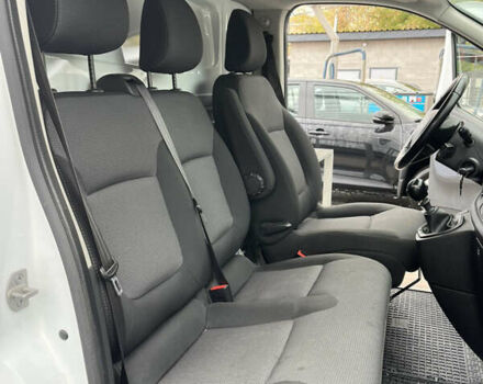 Белый Опель Виваро, объемом двигателя 1.6 л и пробегом 174 тыс. км за 12900 $, фото 10 на Automoto.ua