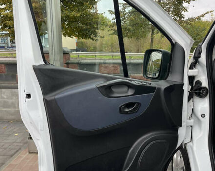 Белый Опель Виваро, объемом двигателя 1.6 л и пробегом 174 тыс. км за 12900 $, фото 15 на Automoto.ua