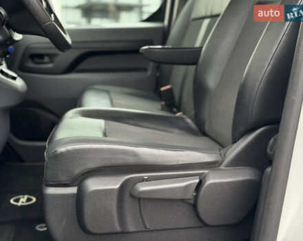 Белый Опель Виваро, объемом двигателя 2 л и пробегом 203 тыс. км за 18900 $, фото 21 на Automoto.ua