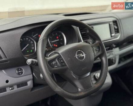 Белый Опель Виваро, объемом двигателя 2 л и пробегом 203 тыс. км за 18900 $, фото 28 на Automoto.ua