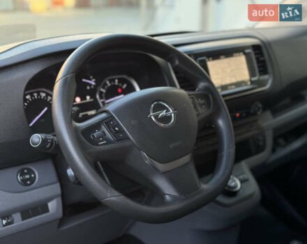 Белый Опель Виваро, объемом двигателя 2 л и пробегом 202 тыс. км за 18999 $, фото 14 на Automoto.ua