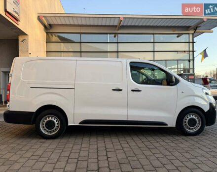 Белый Опель Виваро, объемом двигателя 2 л и пробегом 202 тыс. км за 18999 $, фото 6 на Automoto.ua