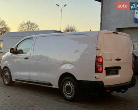 Белый Опель Виваро, объемом двигателя 2 л и пробегом 202 тыс. км за 18999 $, фото 3 на Automoto.ua