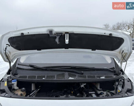 Білий Опель Віваро, об'ємом двигуна 2 л та пробігом 180 тис. км за 17000 $, фото 42 на Automoto.ua