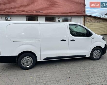 Белый Опель Виваро, объемом двигателя 2 л и пробегом 210 тыс. км за 16200 $, фото 19 на Automoto.ua