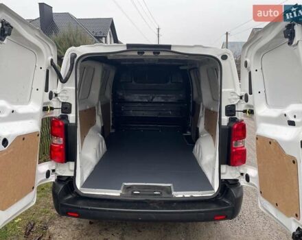 Білий Опель Віваро, об'ємом двигуна 2 л та пробігом 225 тис. км за 16000 $, фото 7 на Automoto.ua